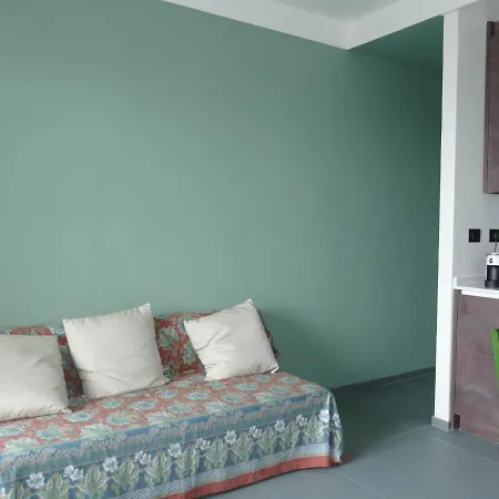 Nautilus By Interhome * Ventimiglia