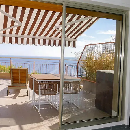 Nautilus By Interhome *